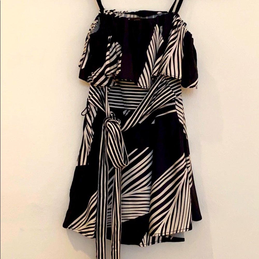 Modern tube top